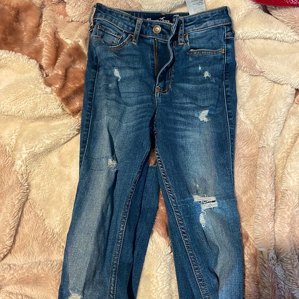 Hollister High-rise Ripped Jeans
